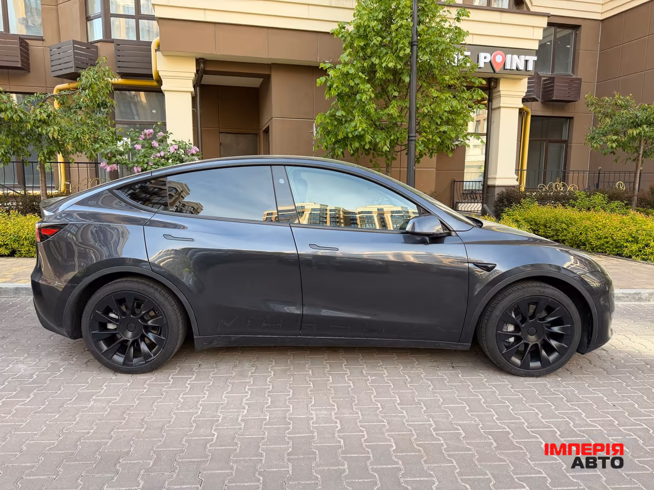 Tesla Model Y - фото 6