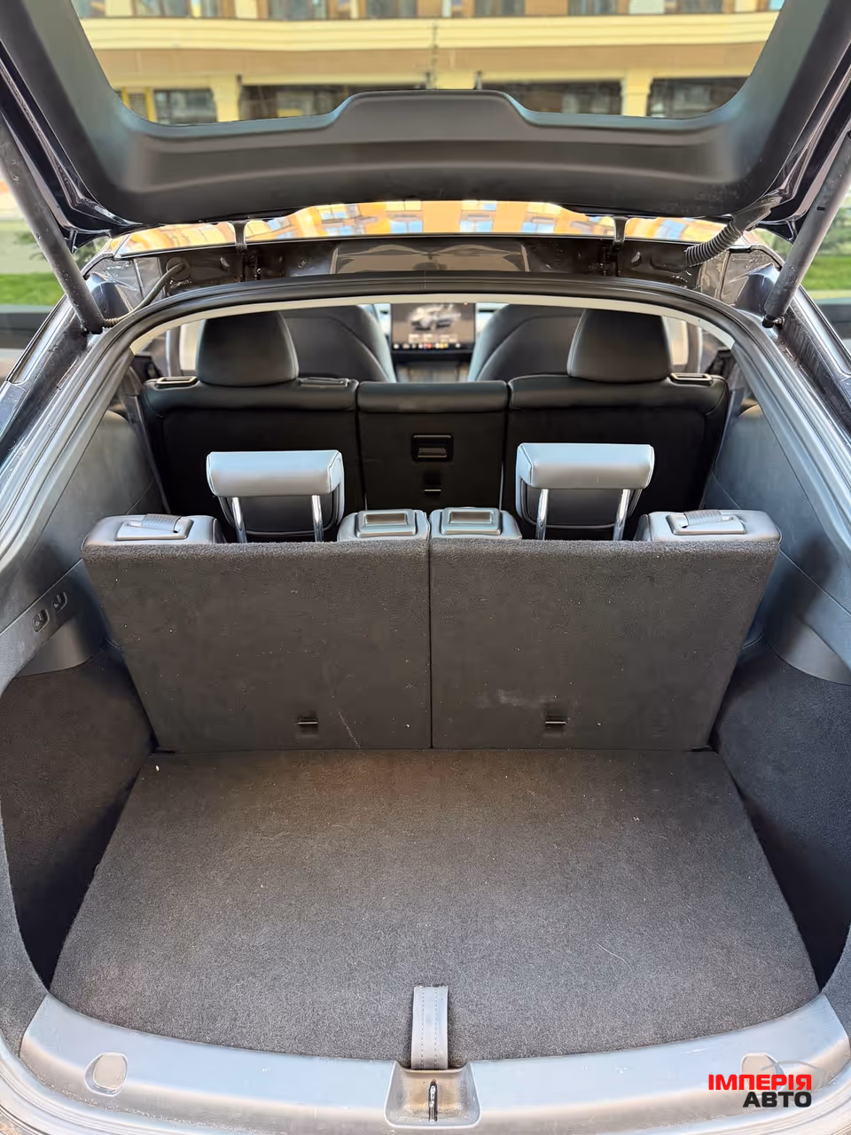 Tesla Model Y - фото 16