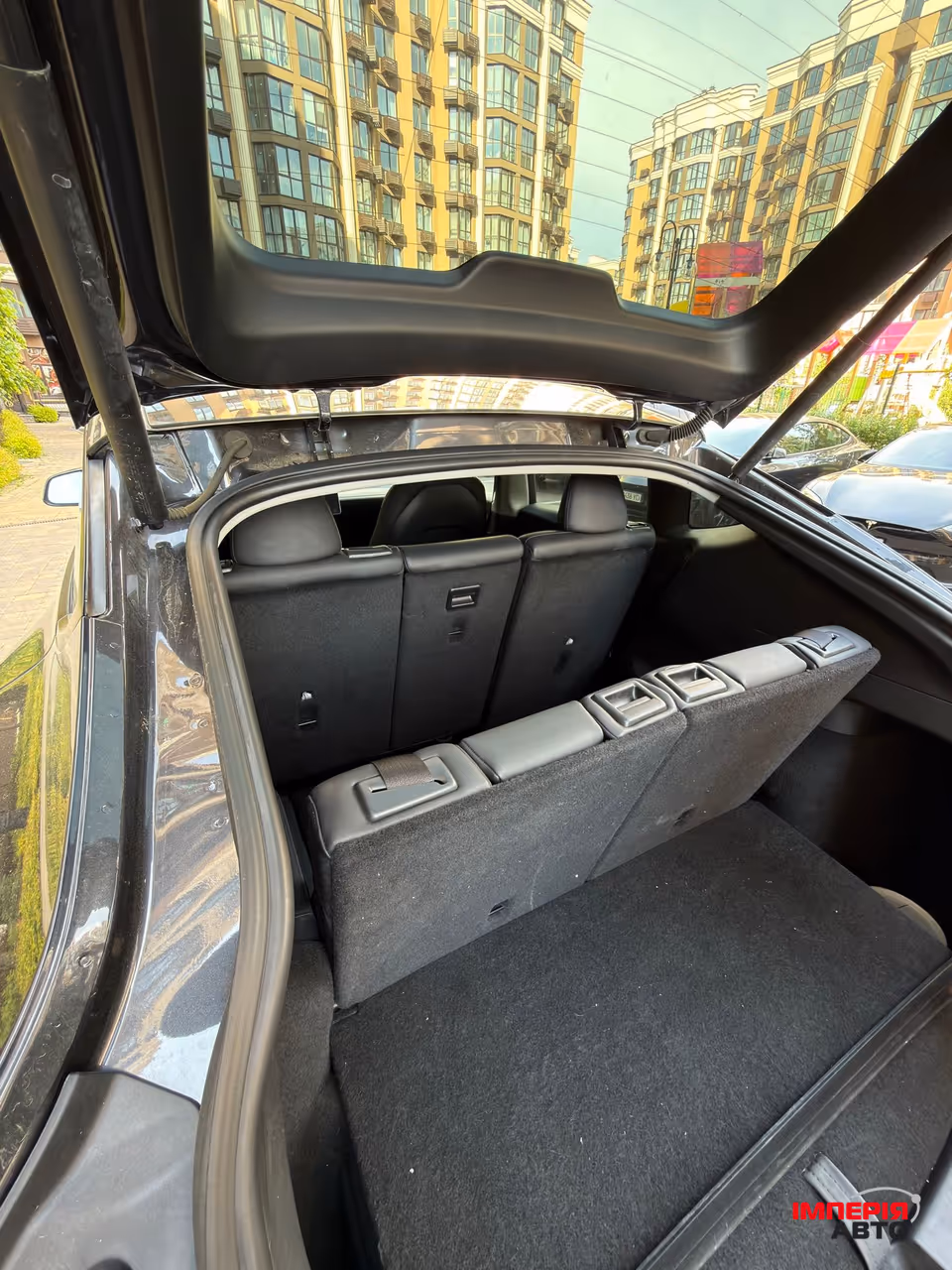 Tesla Model Y - фото 12