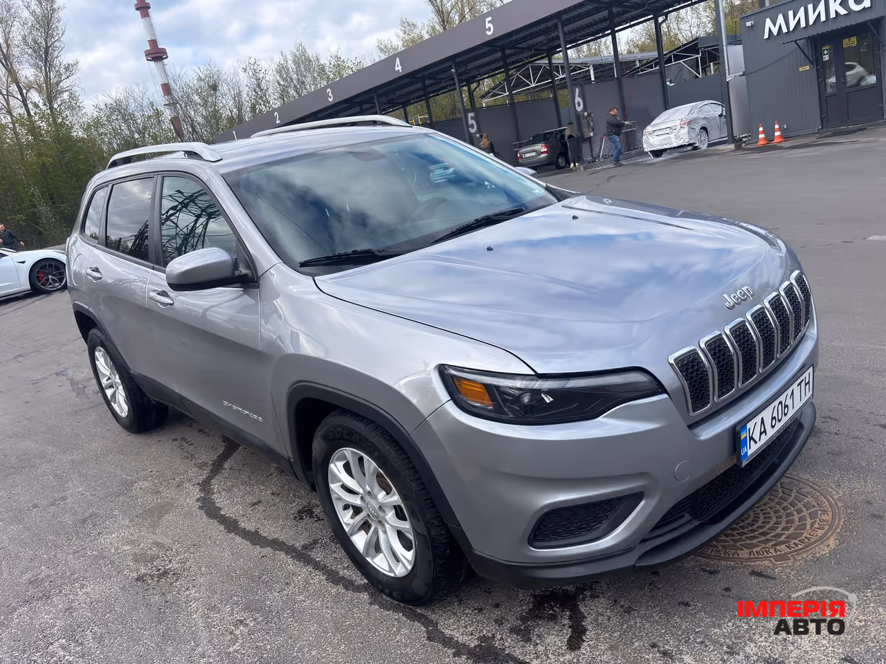 Jeep Cherokee - фото 9