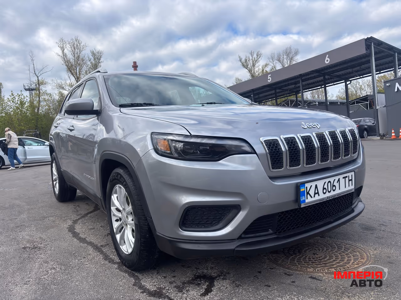 Jeep Cherokee - фото 10