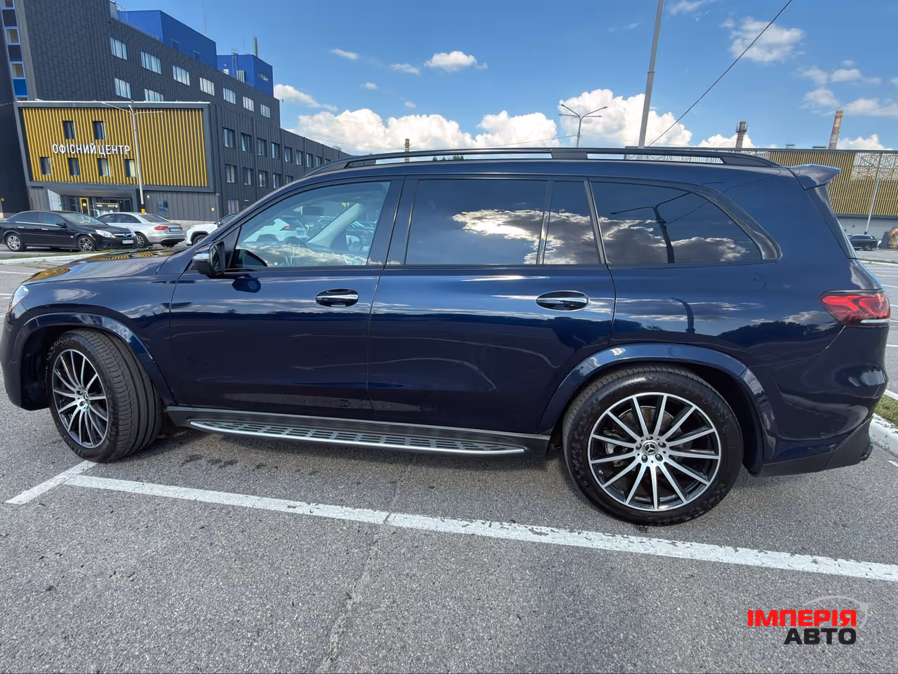 Mercedes-Benz GLS - фото 11