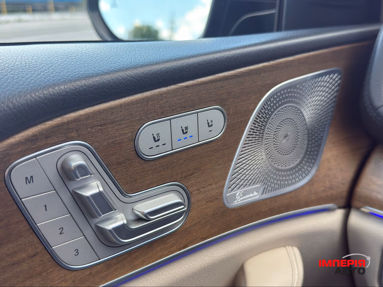 Mercedes-Benz GLS - фото 27