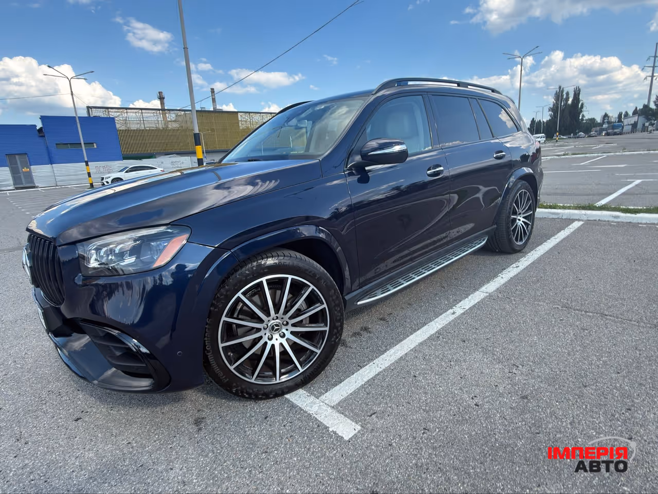 Mercedes-Benz GLS - фото 12