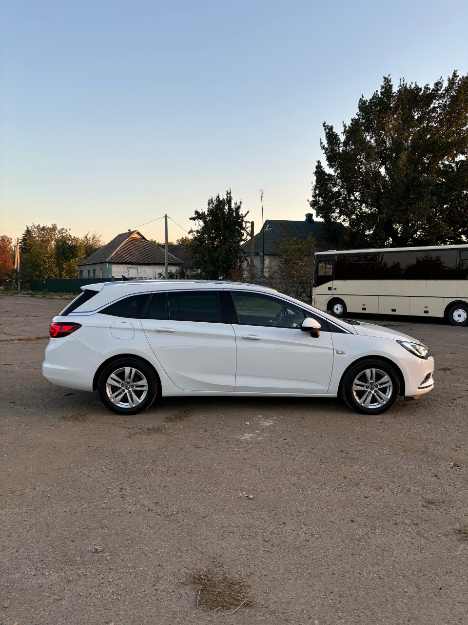 Opel Astra - фото 5