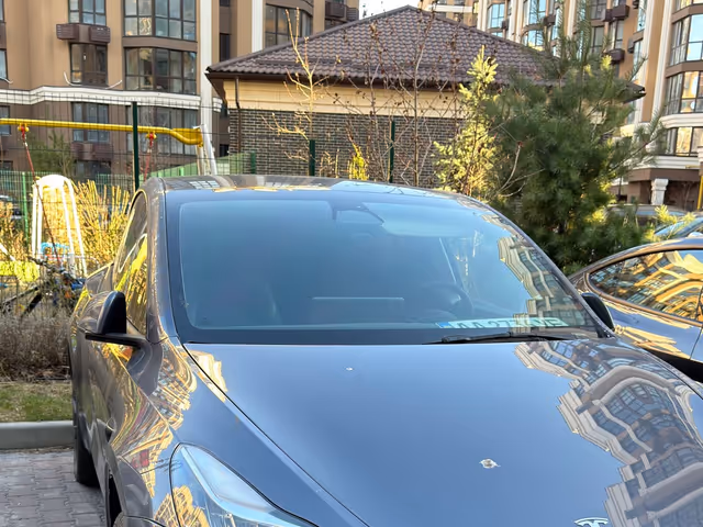 Tesla Model Y - фото 2