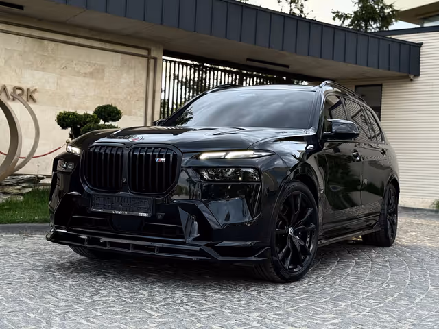 BMW X7 - фото 4