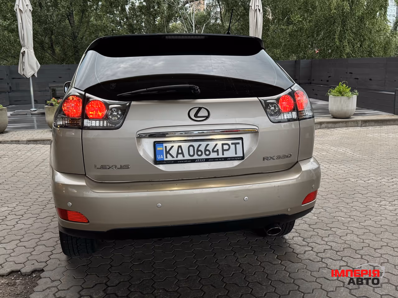 Lexus RX - фото 24