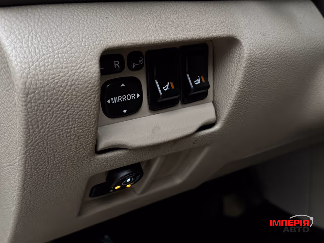 Lexus RX - фото 17