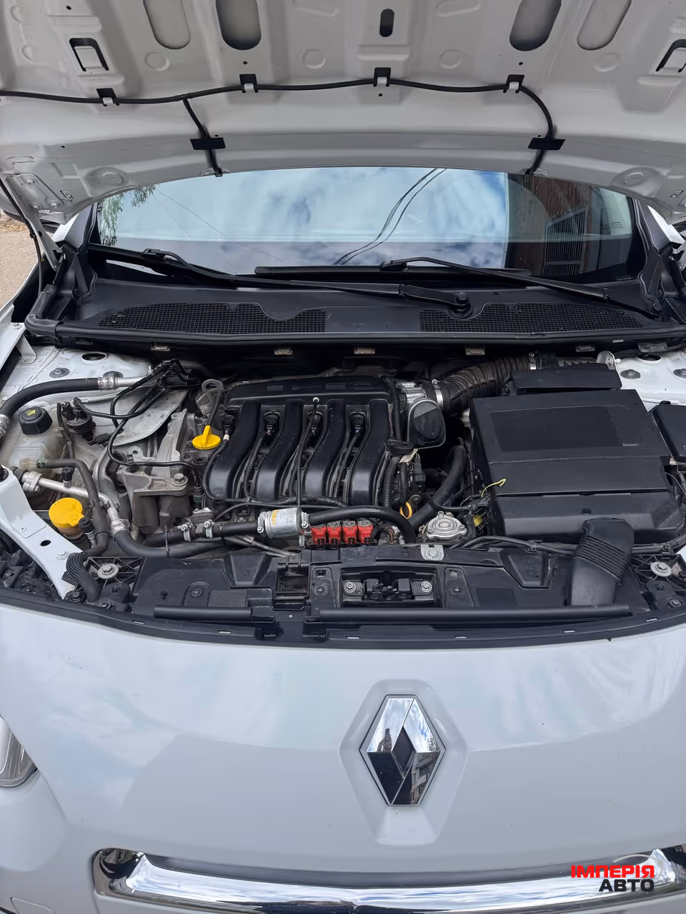 Renault Fluence - фото 12