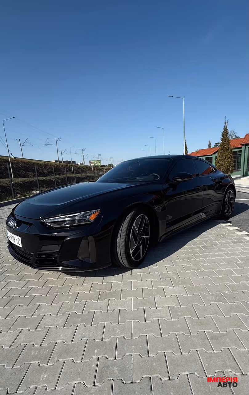 Audi RS e-tron GT - фото 4
