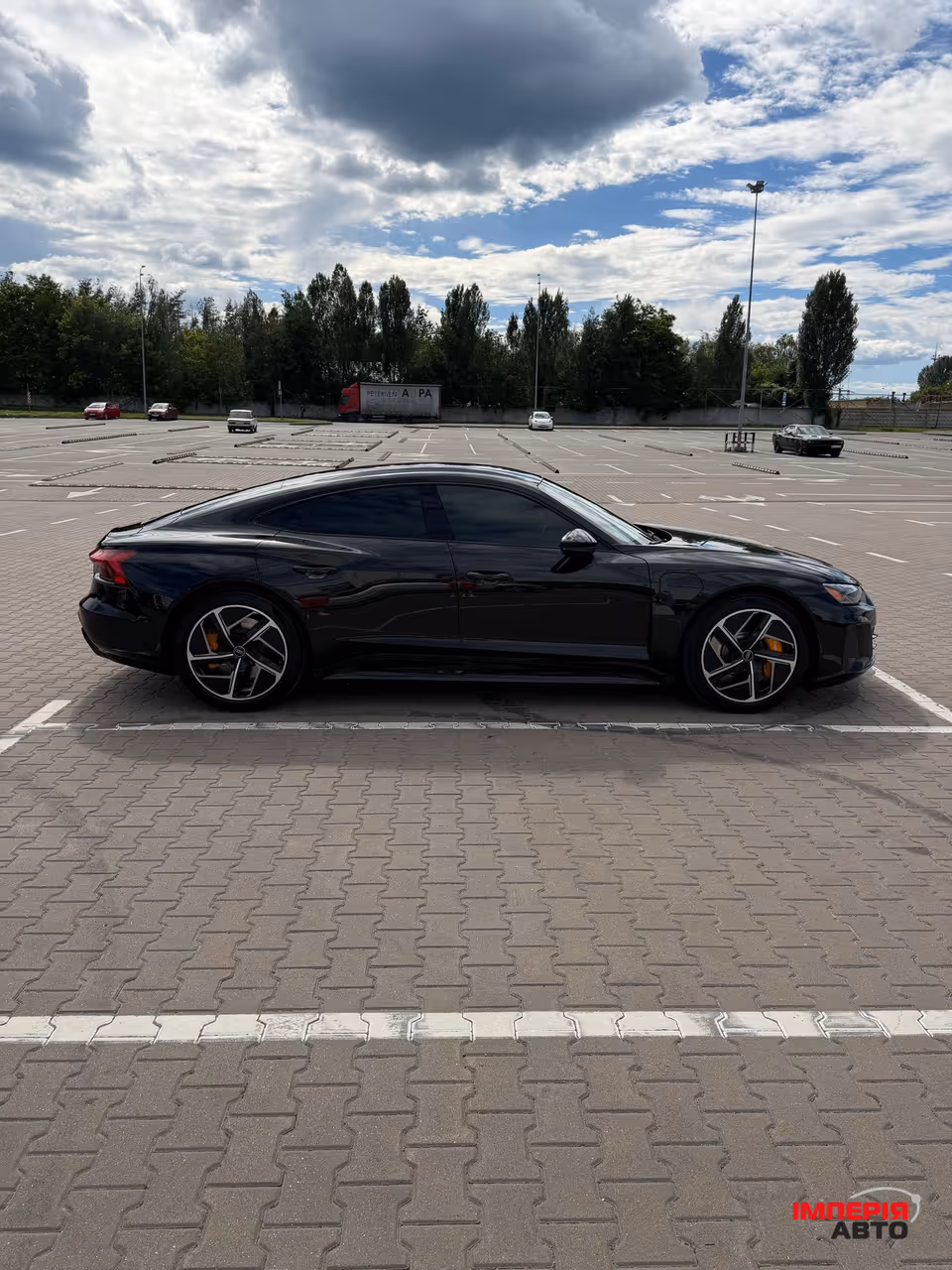 Audi RS e-tron GT - фото 3