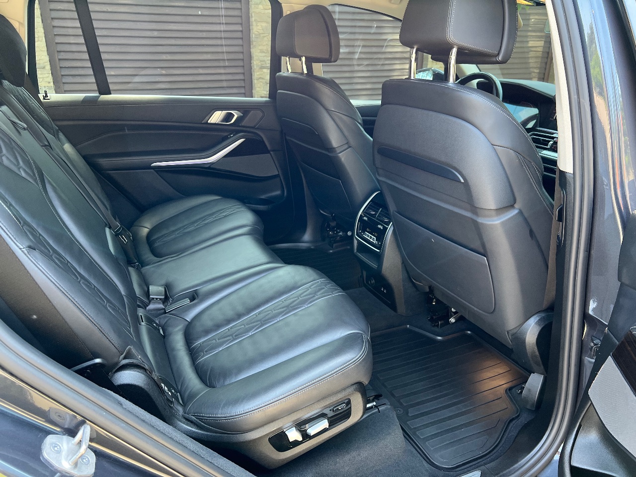 BMW X7 - фото 29