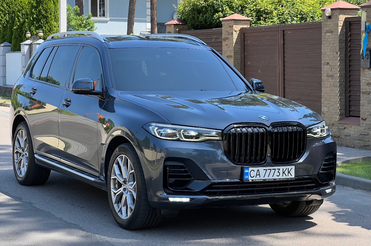 BMW X7 - фото 10