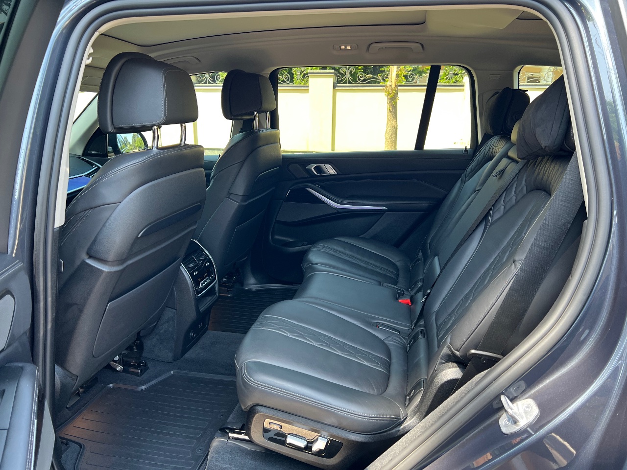 BMW X7 - фото 13