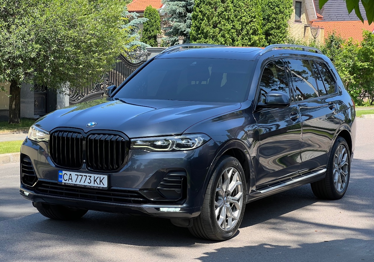 BMW X7 - фото 23
