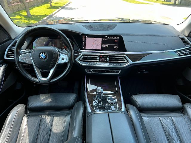 BMW X7 - фото 2