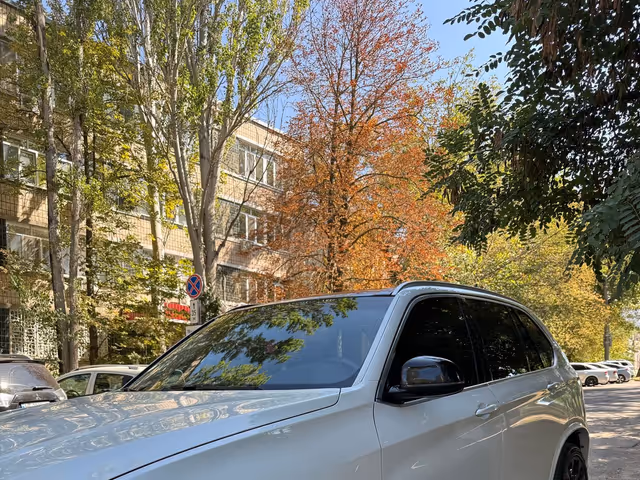 BMW X5 - фото 4