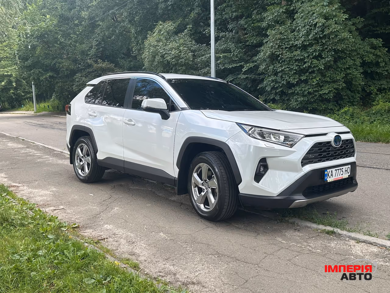 Toyota RAV4 - фото 12