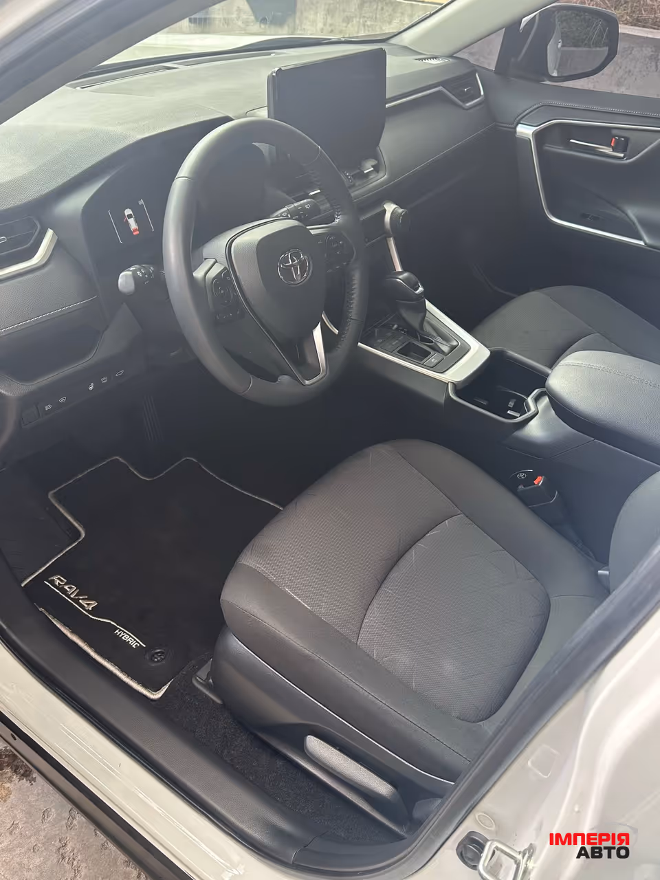 Toyota RAV4 - фото 28