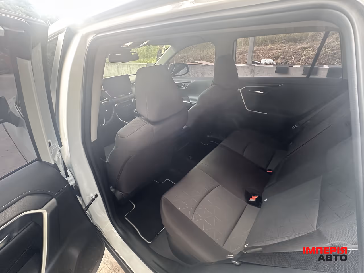 Toyota RAV4 - фото 25