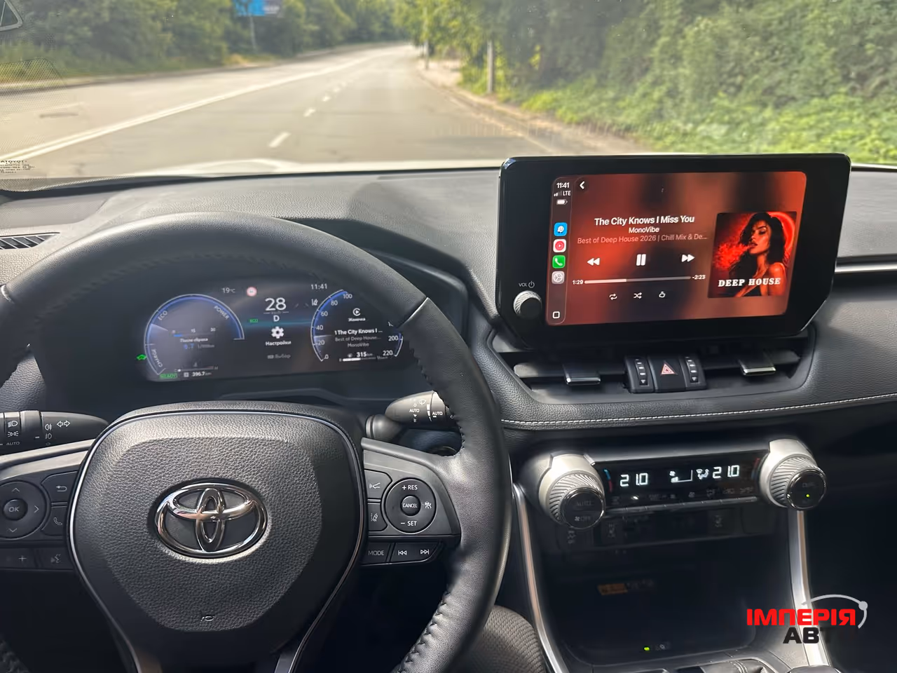 Toyota RAV4 - фото 18