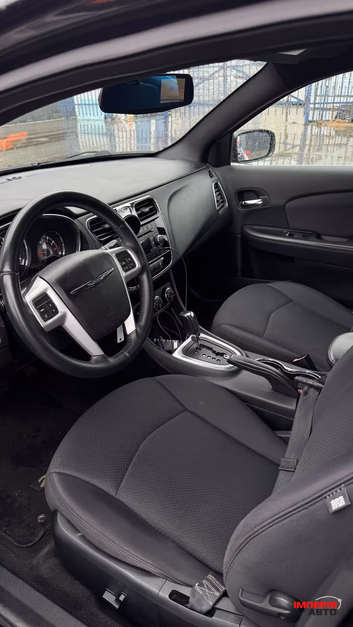 Chrysler 200 - фото 6