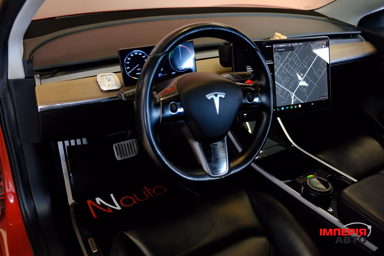 Tesla Model 3 - фото 7