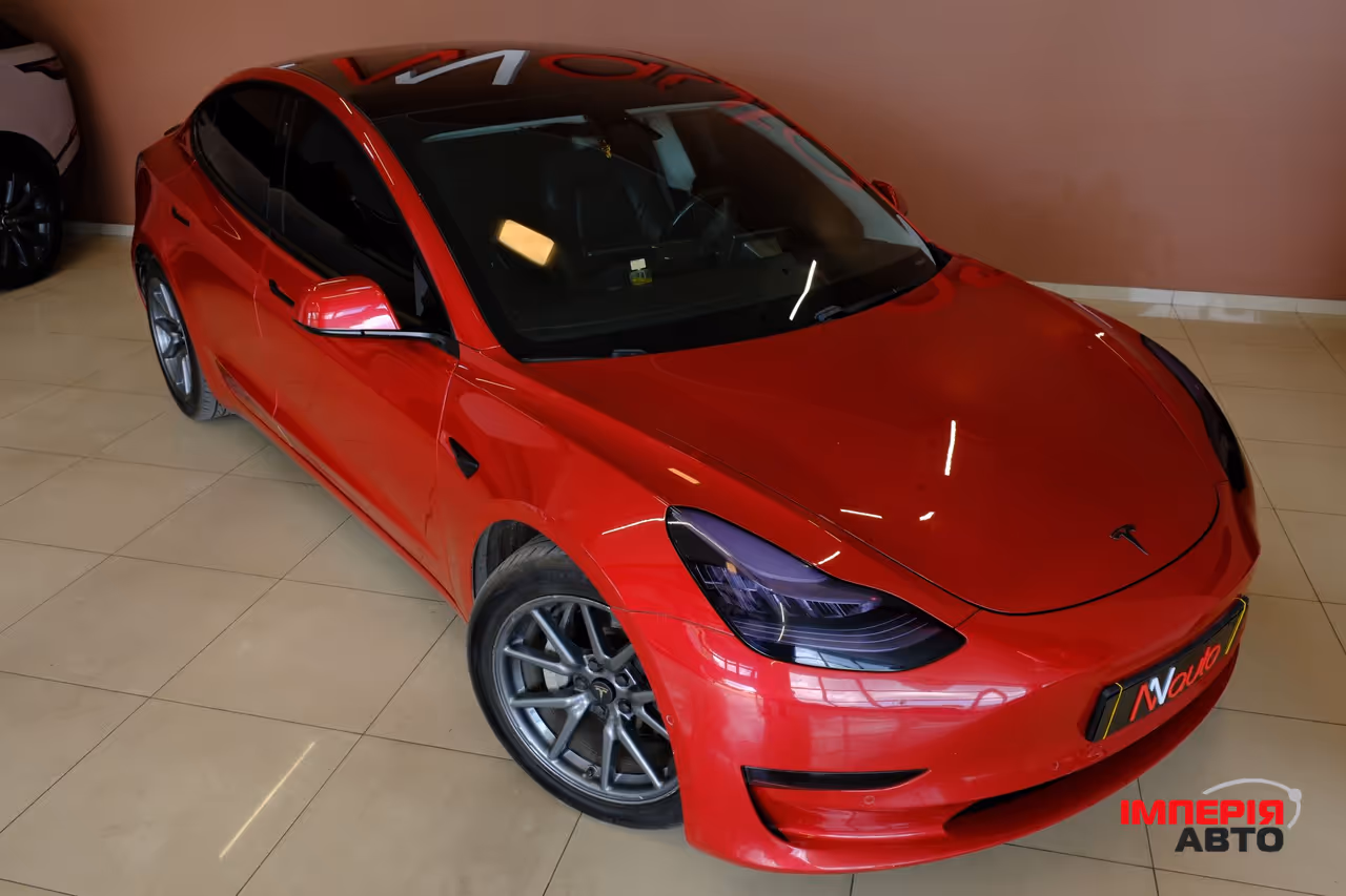 Tesla Model 3 - фото 4