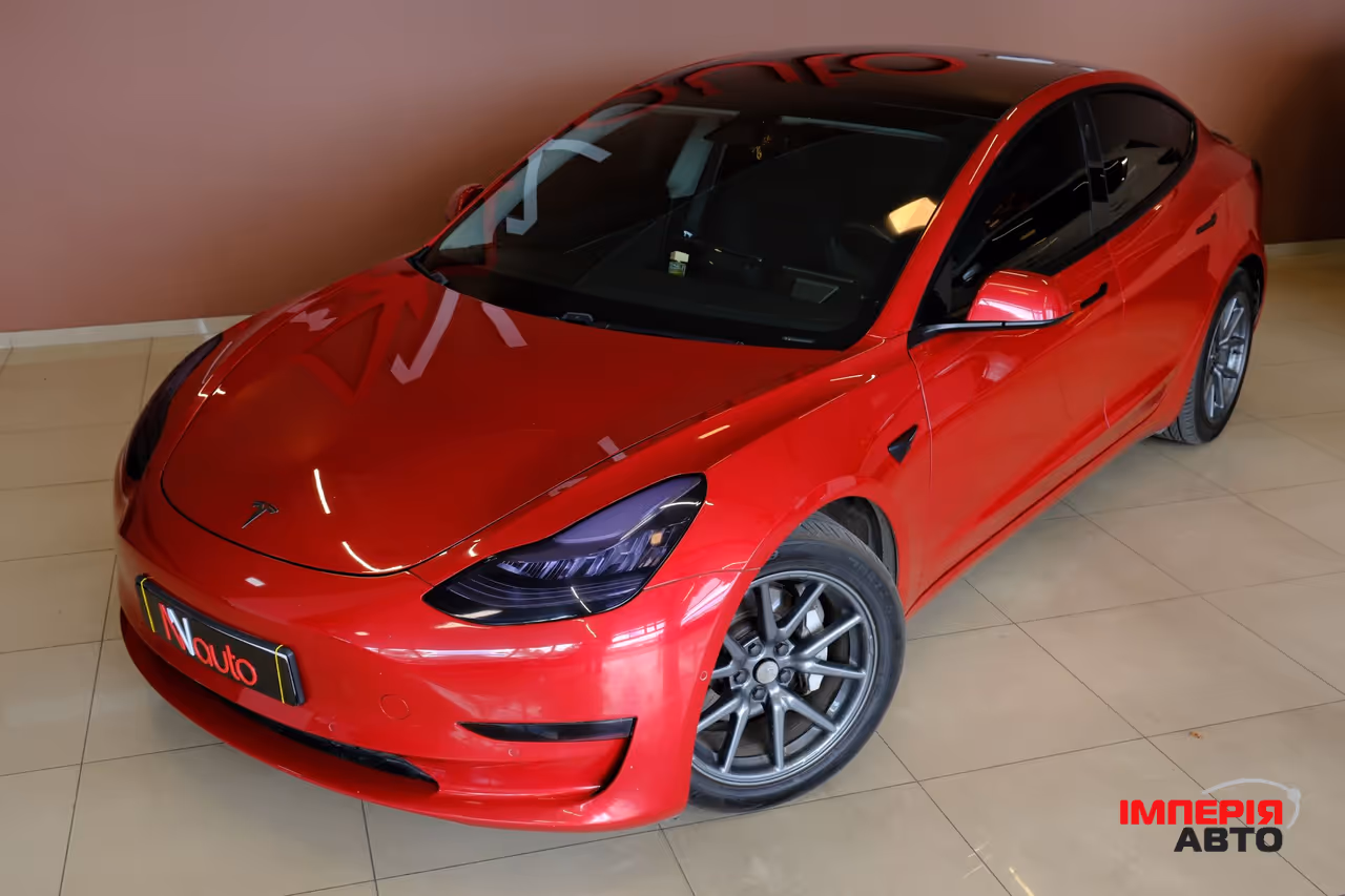 Tesla Model 3 - фото 2