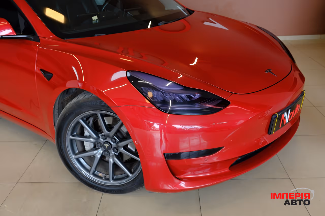 Tesla Model 3 - фото 3