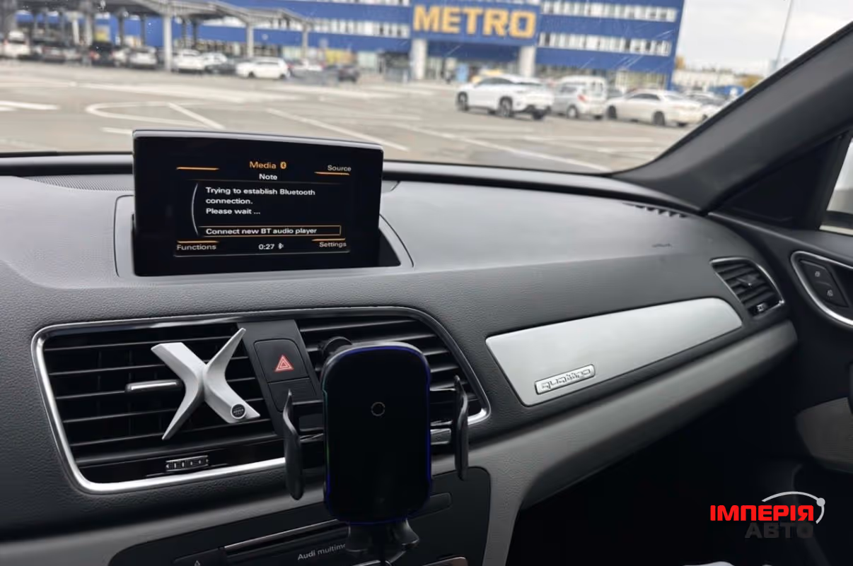 Audi Q3 - фото 8