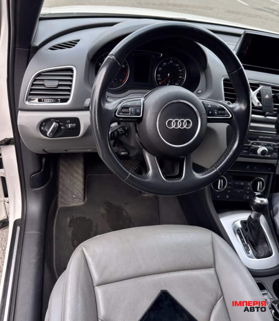 Audi Q3 - фото 12