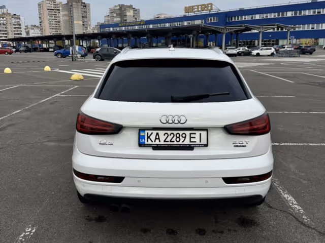 Audi Q3 - фото 2