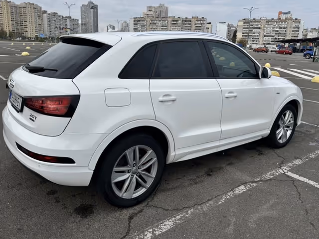 Audi Q3 - фото 3