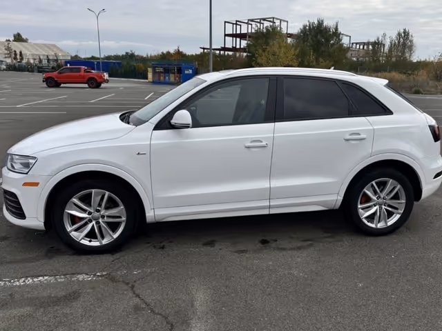 Audi Q3 - фото 5