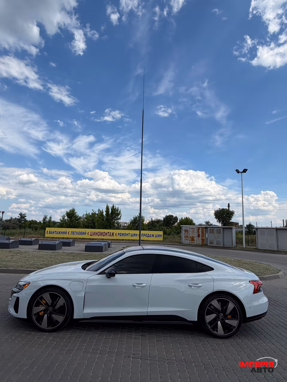 Audi RS e-tron GT - фото 6