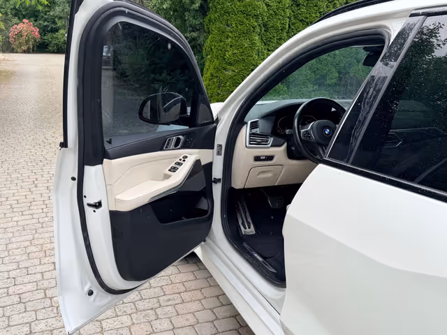 BMW X5 - фото 5