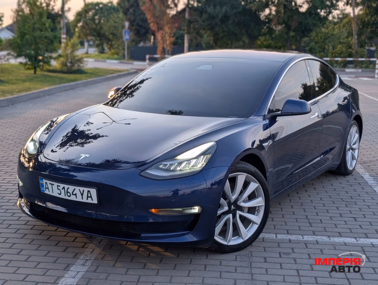 Tesla Model 3 - фото 3