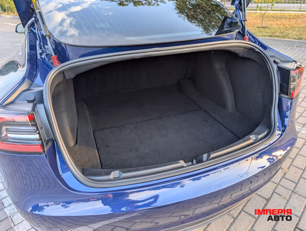 Tesla Model 3 - фото 15