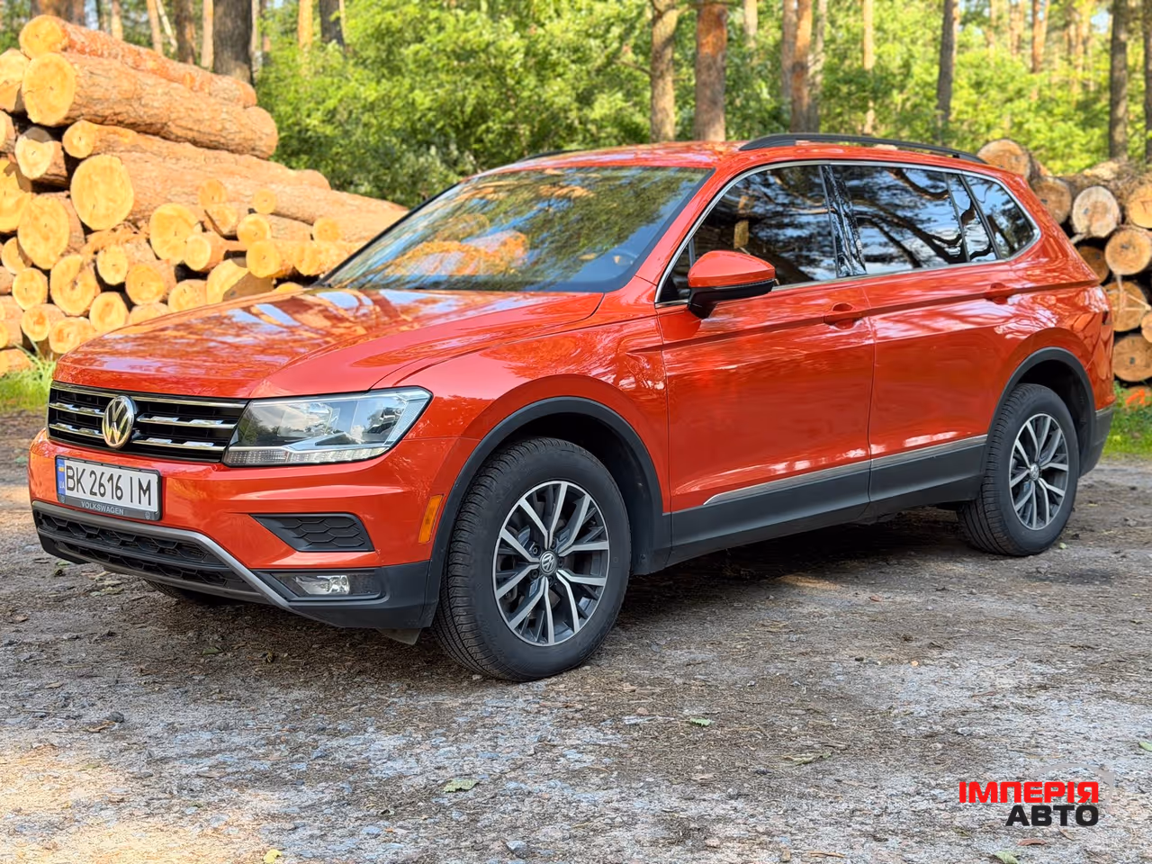 Volkswagen Tiguan - фото 1