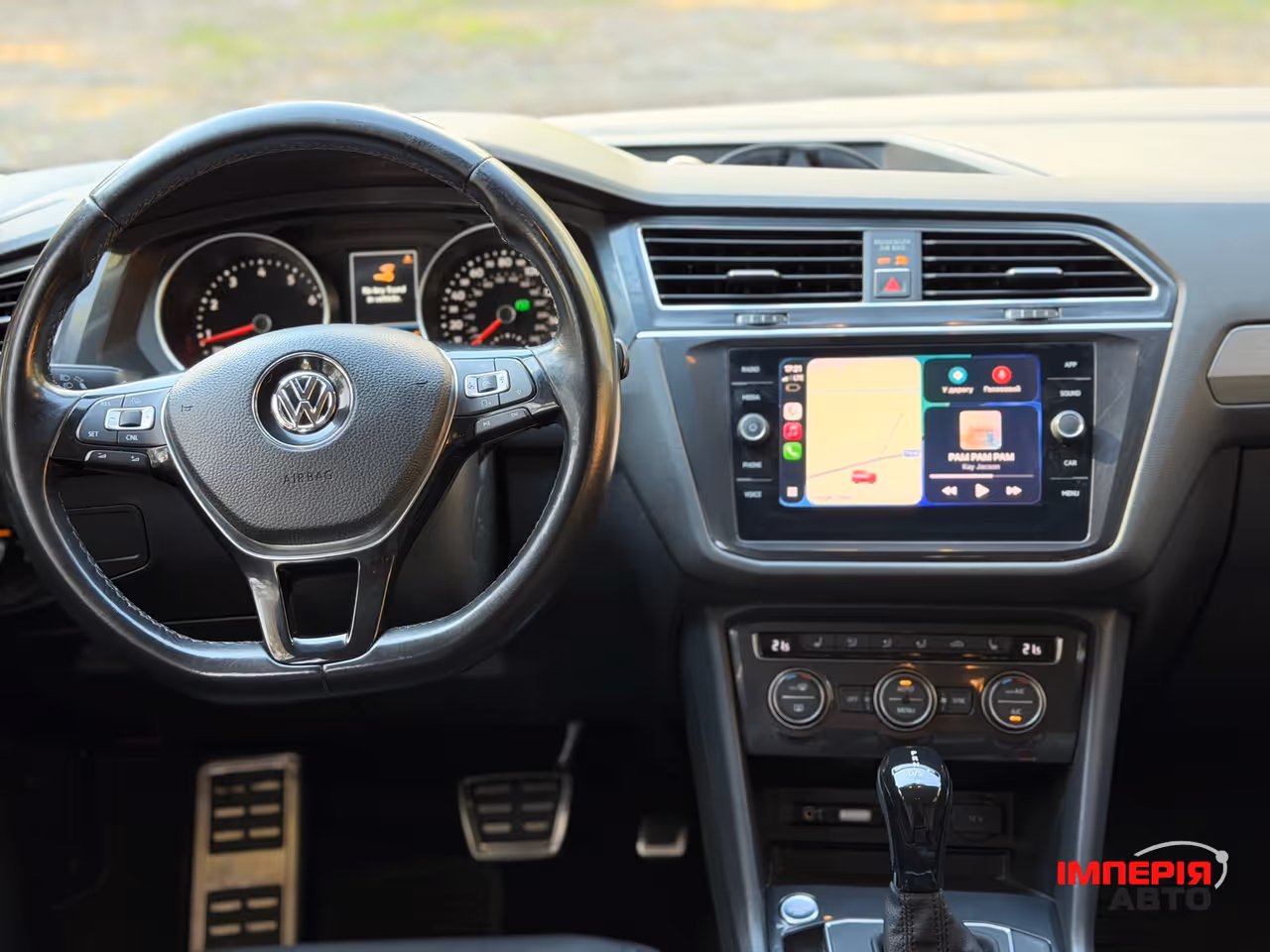Volkswagen Tiguan - фото 10