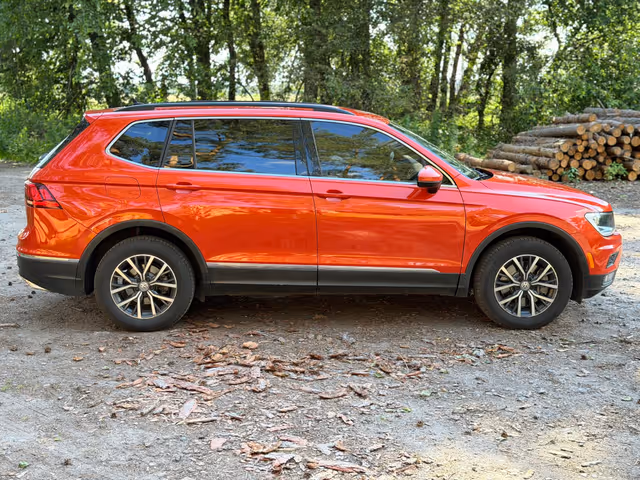 Volkswagen Tiguan - фото 5