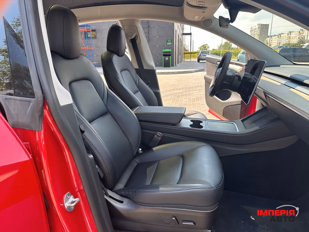 Tesla Model Y - фото 14