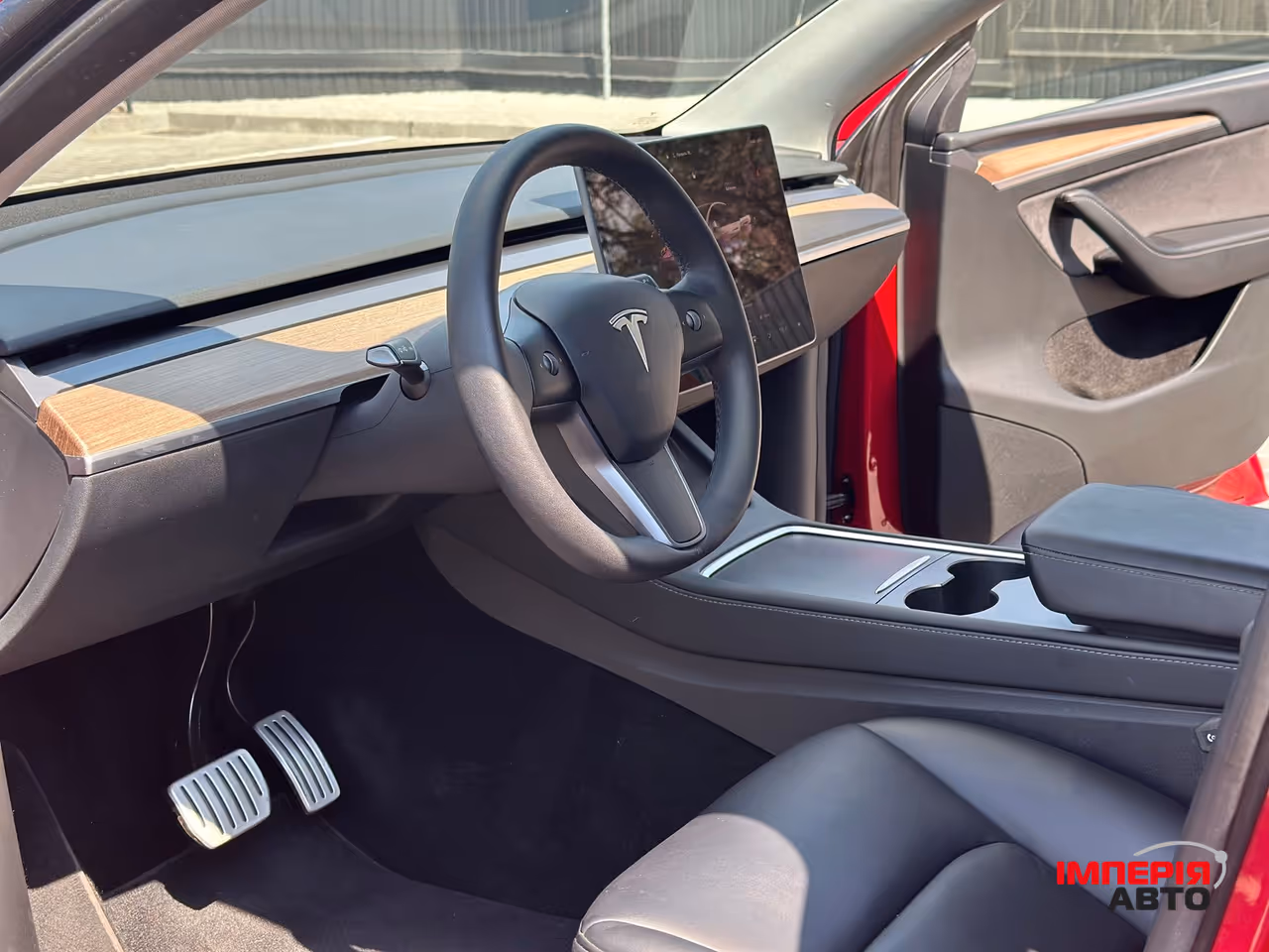 Tesla Model Y - фото 7