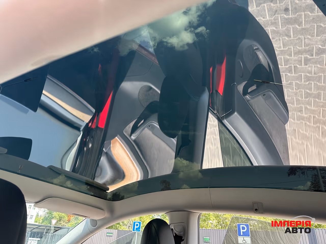 Tesla Model Y - фото 10
