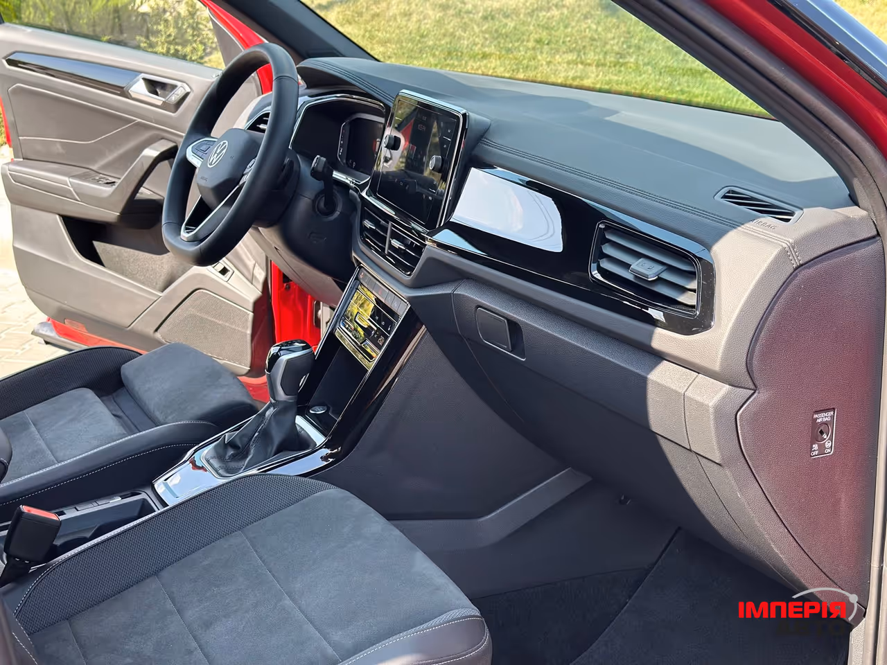 Volkswagen T-Roc - фото 21
