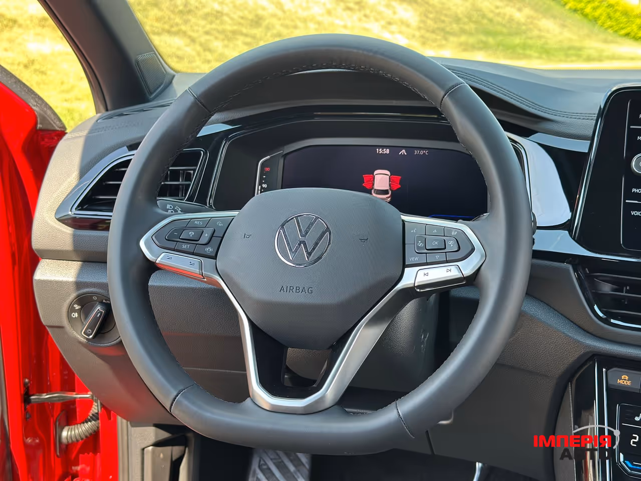 Volkswagen T-Roc - фото 30