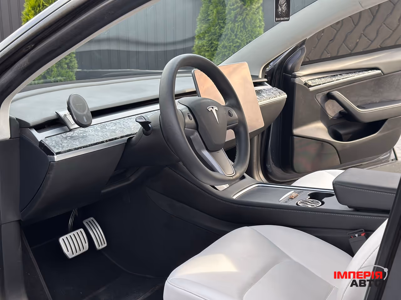 Tesla Model 3 - фото 7