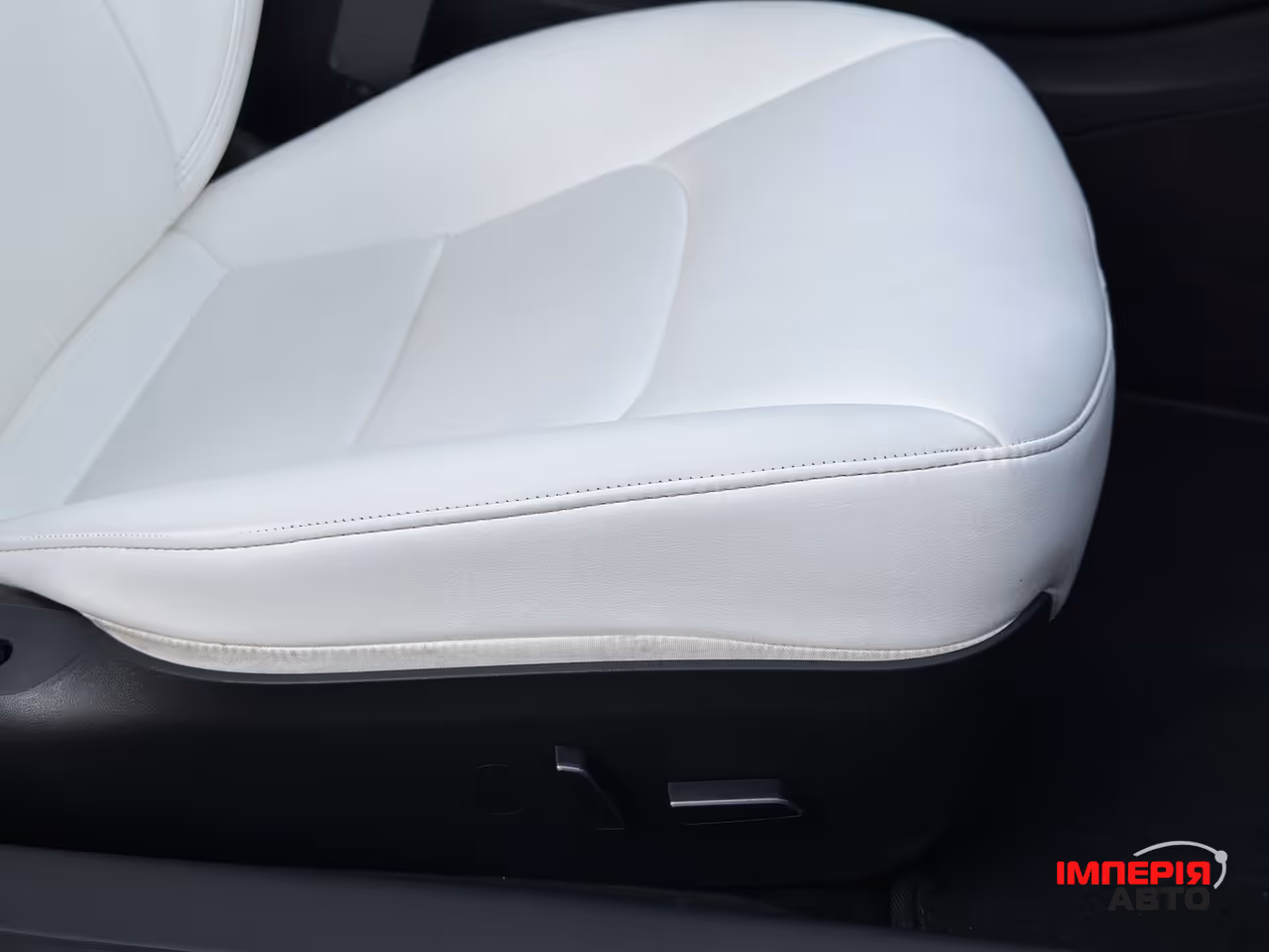 Tesla Model 3 - фото 29